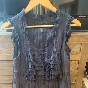 Robert Rodriguez black 100% silk top, size 6